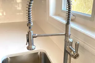 277 Alba Ave, Bridgeport, CT 06606 - Photo 10