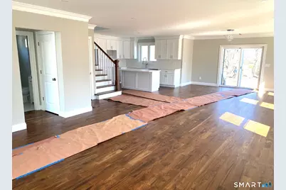 277 Alba Avenue, Bridgeport, CT 06606 - Photo 6