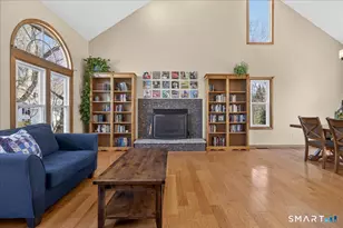 206 W Todd St, Hamden, CT 06518 - Photo 4