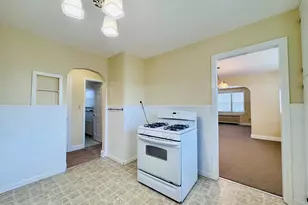 47 Clover St, Stratford, CT 06614 - Photo 4