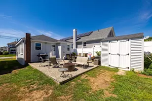 42 Old Colony Rd, Old Lyme, CT 06371 - Photo 10