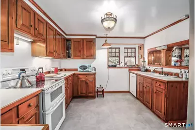 363 State Route 37, New Fairfield, CT 06812 - Photo 8