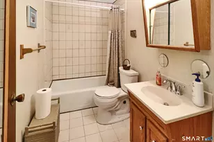 98 Webster Ct, Newington, CT 06111 - Photo 12