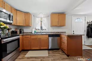 1 Crescent Beach Dr, Enfield, CT 06082 - Photo 2