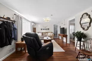 1 Crescent Beach Dr, Enfield, CT 06082 - Photo 10