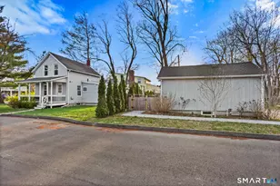 53 Maple St, Darien, CT 06820 - Photo 2