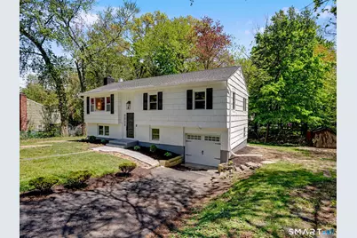 6 Eric Court, Norwalk, CT 06851 - Photo 2