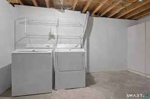 290 Tanglewood Cir, Milford, CT 06461 - Photo 24