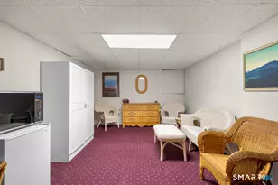 290 Tanglewood Cir, Milford, CT 06461 - Photo 22