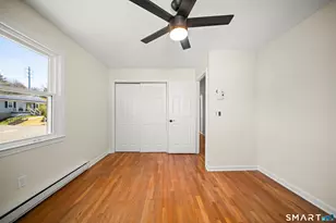 25 Greenview Dr, Waterbury, CT 06708 - Photo 24