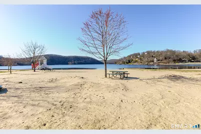 7 Ivy Lane, Danbury, CT 06811 - Photo 30