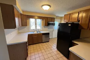 138 Mountain St, Ellington, CT 06029 - Photo 10