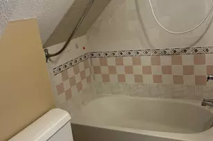 82-84 Glendale Ave, Hartford, CT 06106 - Photo 8