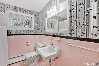 97 Louisiana Avenue, Bristol, CT 06010 - Photo 24