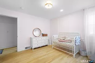 340 Arnold Ln, Orange, CT 06477 - Photo 30