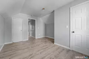 23 Beacon St, Waterbury, CT 06704 - Photo 6