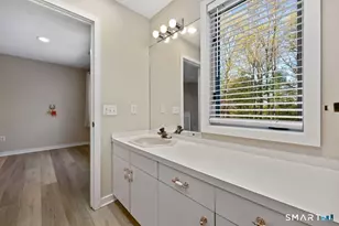 28 Strawberry Ln, Shelton, CT 06484 - Photo 20
