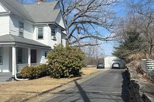 63 Ridge St, Manchester, CT 06040 - Photo 2