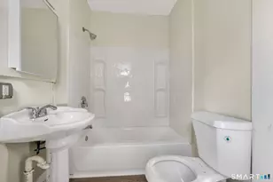 27 Beacon St, Waterbury, CT 06704 - Photo 18