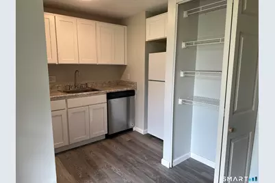 13 Burgundy Hill Lane #13, Middletown, CT 06457 - Photo 6