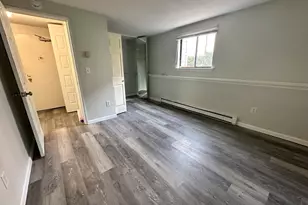 13 Burgundy Hill Ln, Middletown, CT 06457 - Photo 8