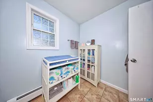 31 Elm Ct, Bridgeport, CT 06606 - Photo 14