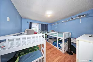 31 Elm Ct, Bridgeport, CT 06606 - Photo 16