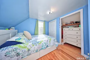31 Elm Ct, Bridgeport, CT 06606 - Photo 20