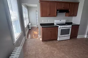 624 Bishop Ave, Bridgeport, CT 06610 - Photo 10