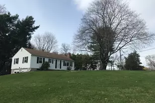 26 Melody Ln, East Granby, CT 06026 - Photo 4