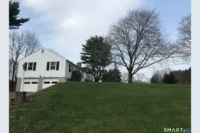 26 Melody Lane, East Granby, CT 06026 - Photo 2