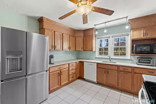 30 Sky Edge Dr, Bethel, CT 06801 - Photo 14