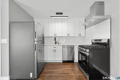 105 Richmond Hill Avenue #2, Stamford, CT 06902 - Photo 2