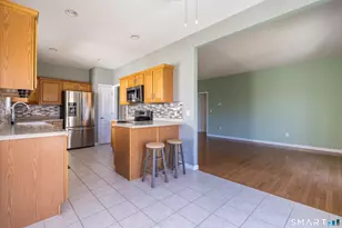 114 Country Club Dr, Oxford, CT 06478 - Photo 10