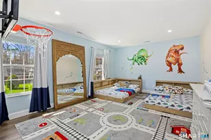 55 Arlington Rd, Stamford, CT 06902 - Photo 22