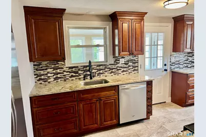 72 Hartford Avenue, Newington, CT 06111 - Photo 6