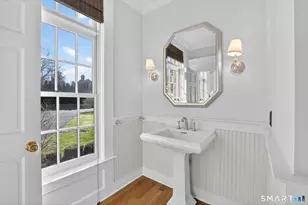 7 Winhall Ln, West Hartford, CT 06117 - Photo 14