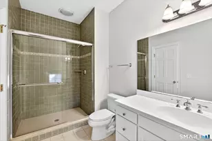 7 Winhall Ln, West Hartford, CT 06117 - Photo 32