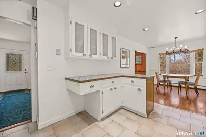 16 Sherwood Road, Ridgefield, CT 06877 - Photo 8