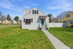 21 Deepwood Dr, Manchester, CT 06040 - Photo 2