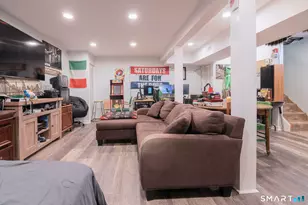 744 Russell St, New Haven, CT 06513 - Photo 22