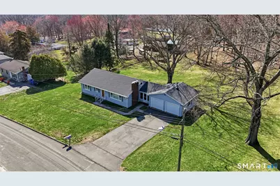 24 Rankin Court, Montville, CT 06382 - Photo 2