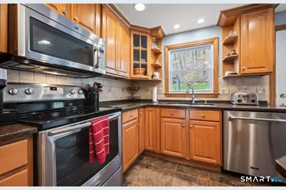 35 Mountain Edge Court, Cheshire, CT 06410 - Photo 10