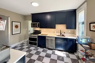 5 Westwood Rd, Branford, CT 06405 - Photo 8