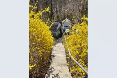 467 Bunker Hill Avenue, Waterbury, CT 06708 - Photo 6