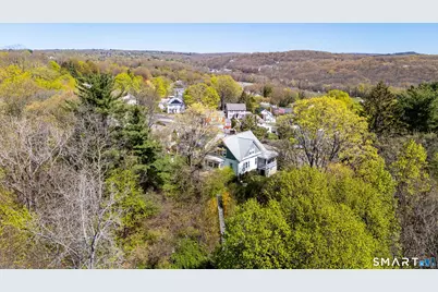 467 Bunker Hill Avenue, Waterbury, CT 06708 - Photo 2