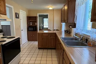 364 Spencer Plains Rd, Westbrook, CT 06498 - Photo 10