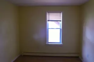 13 Armstrong Pl, Bridgeport, CT 06608 - Photo 12
