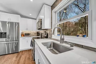 10 Grove Pl, Bethel, CT 06801 - Photo 8