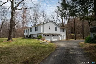 10 Grove Pl, Bethel, CT 06801 - Photo 2